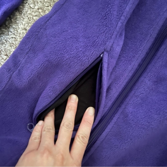 ✨NEW LISTING✨ Columbia - Women's Purple Fleece Jacket - Picture 3 of 6